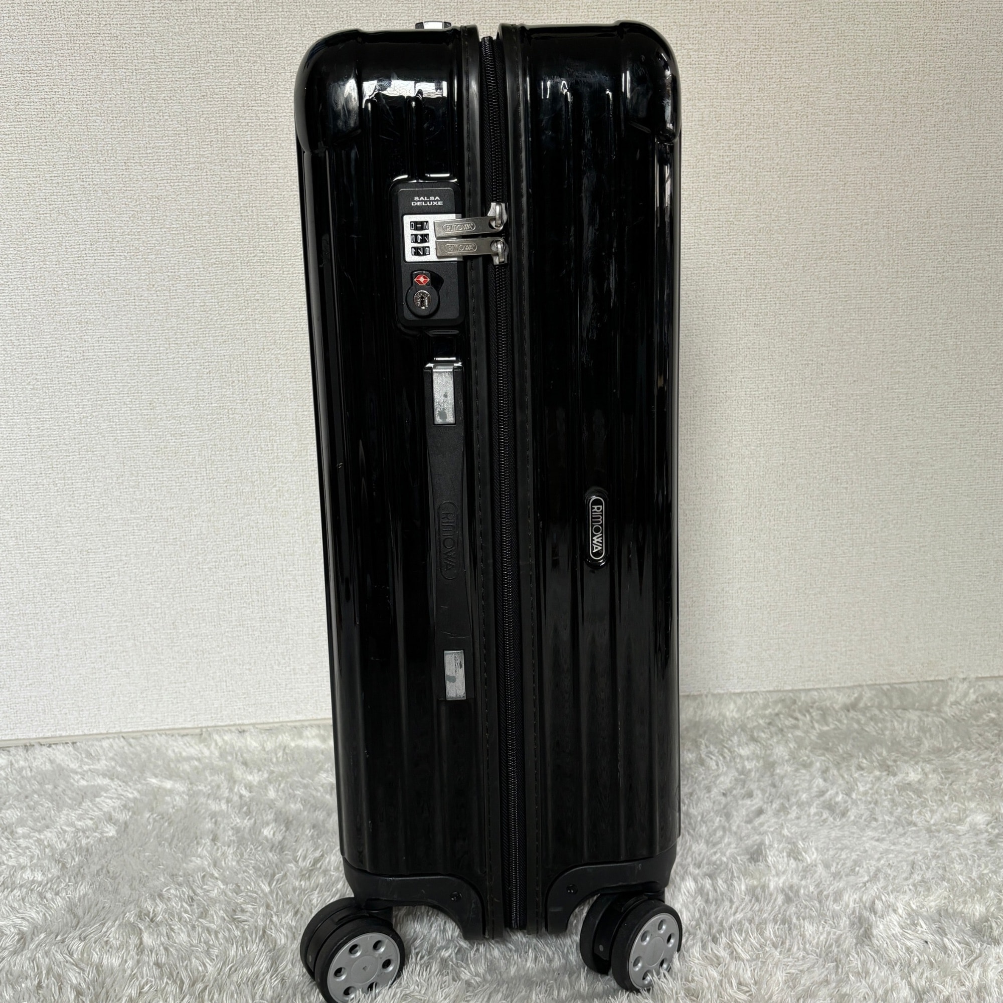 RIMOWA SALSA Deluxe cab2輪 ポリカーボネート RIMOWA SALSA Deluxe cab2輪 ポリカーボネート RIMOWA SALSA