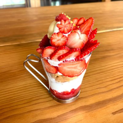 ちょっとリッチないちごパフェ
