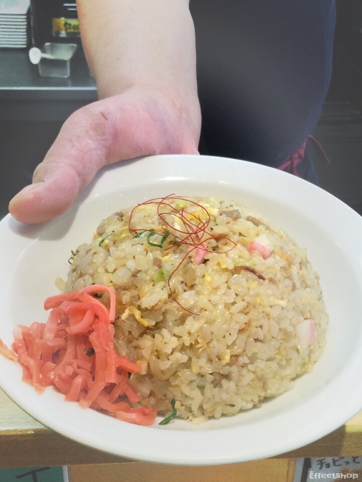 オラオラ半チャーハン