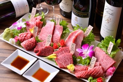 厳選黒毛和牛 スペシャルセット - おまかせ希少部位8種 -