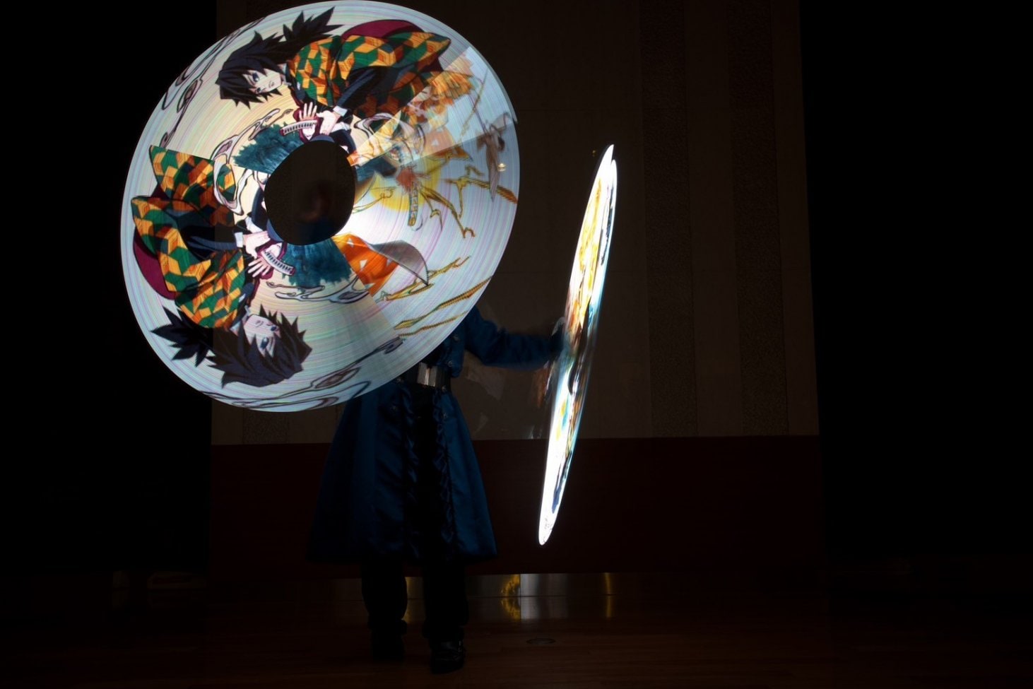 新商品の発表に強烈な印象づけを！